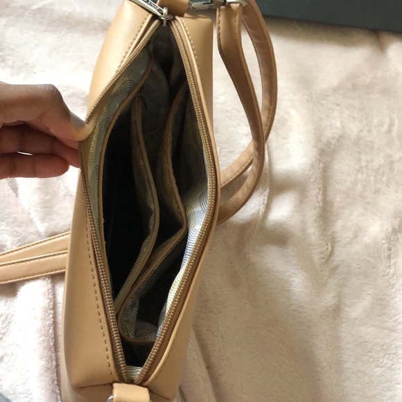beige bag - Picture 2 of 2